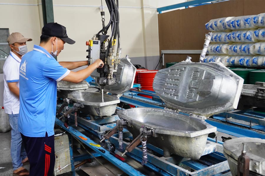 Sản xuất Xuất Mút Đệm Yên Xe Máy tại Phú Quang