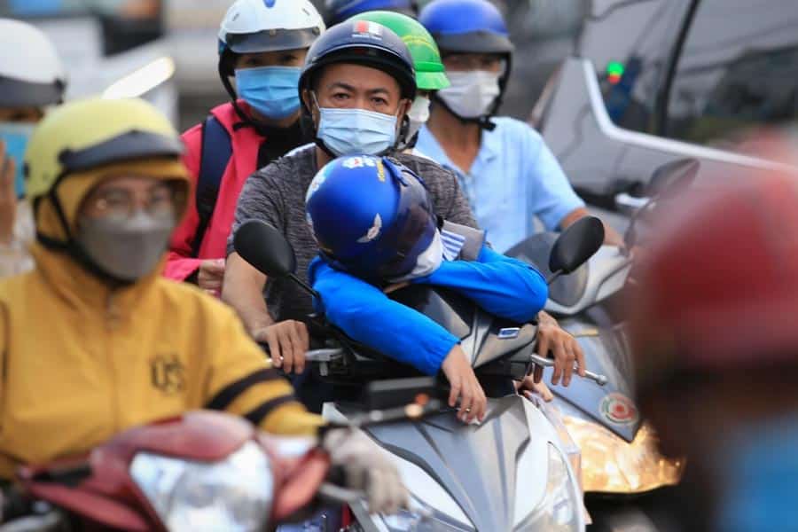 nghị định 168 chở trẻ em xe máy sai quy định có thể bị phạt đến 14 triệu đồng