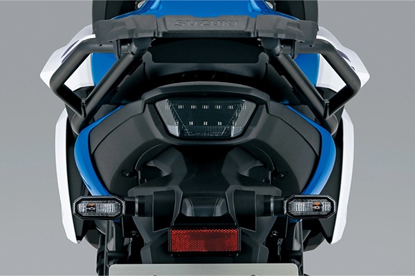 Một số hình ảnh Suzuki SV-7GX 2026 vừa ra mắt, dự kiến mở bán đầu năm 2026